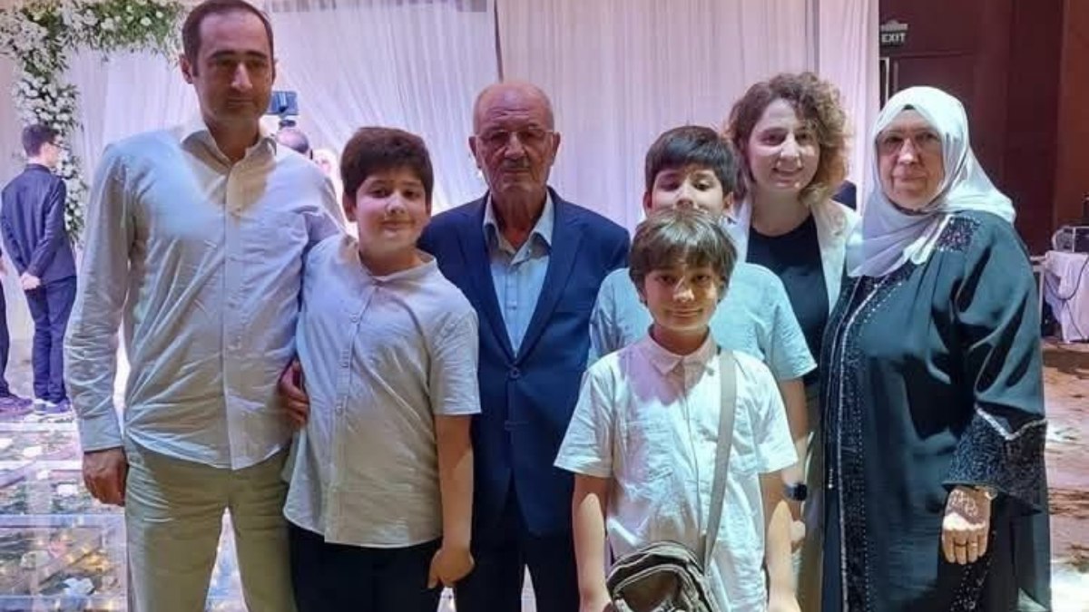 Otel yangınında hayatını kaybeden öğretmeni öğrencileri unutmadı: Öldüğüne inanamıyoruz