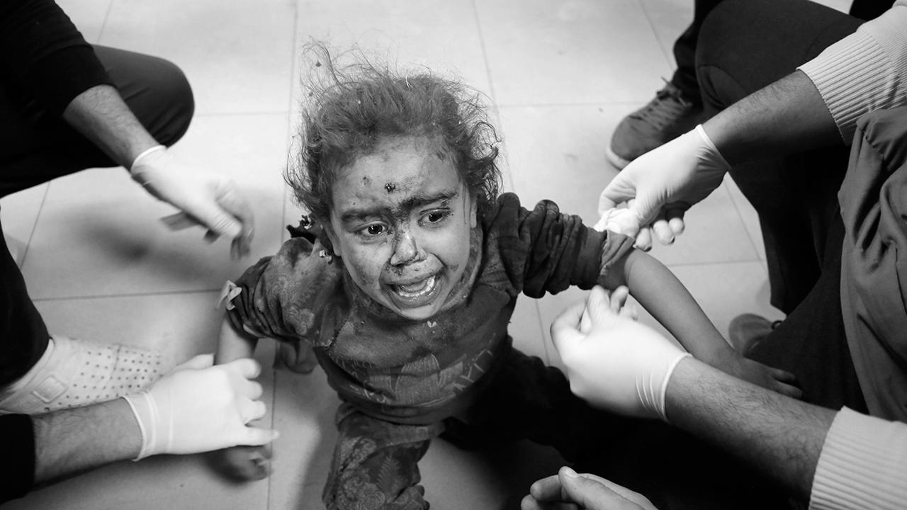 Gazze Şeridi’nde çocuklar bayrama savaşın ve kıtlığın gölgesinde girdi